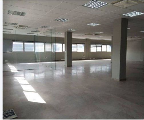 Foto 2 de Oficina en venda a El Higuerón de 209 m²
