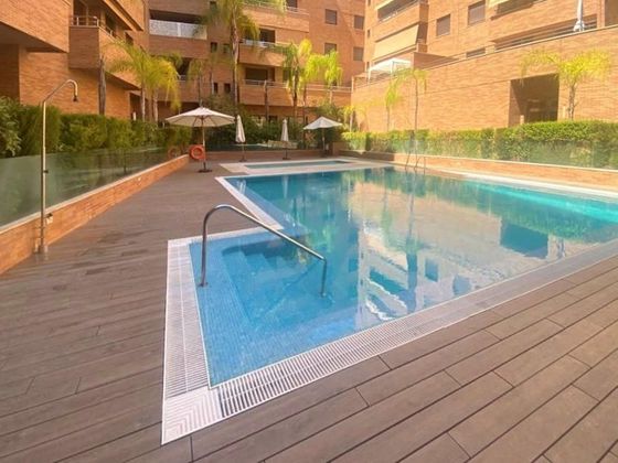 Foto 1 de Venta de dúplex en Huerta de la Reina - Trassierra de 3 habitaciones con terraza y piscina