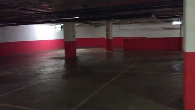 Foto 2 de Garaje en venta en San Jerónimo - La Bachillera de 31 m²
