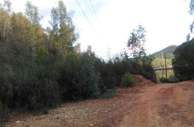 Foto 2 de Venta de terreno en Minas de Riotinto de 2659 m²