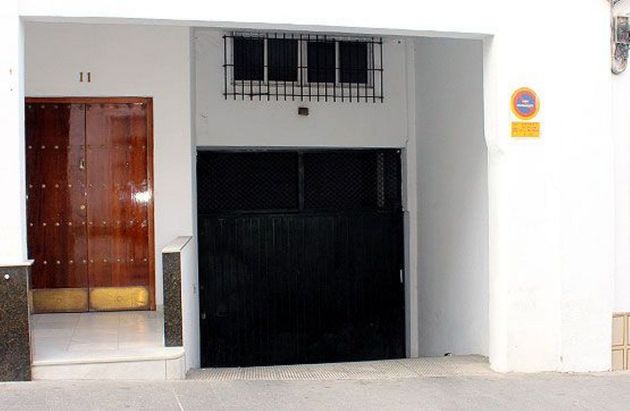 Foto 2 de Garaje en venta en Núcleo Urbano de 16 m²