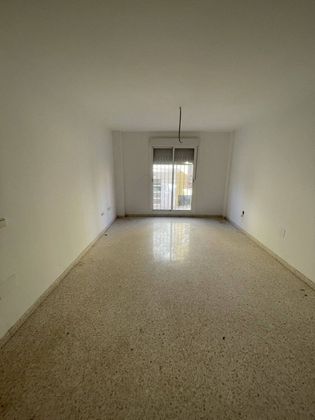 Foto 2 de Venta de piso en Bajadilla - Fuente Nueva de 3 habitaciones y 79 m²