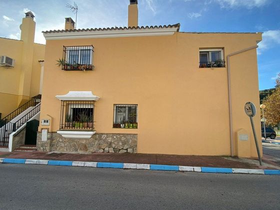 Foto 2 de Casa en venta en Alcalá de los Gazules de 4 habitaciones con piscina y ascensor