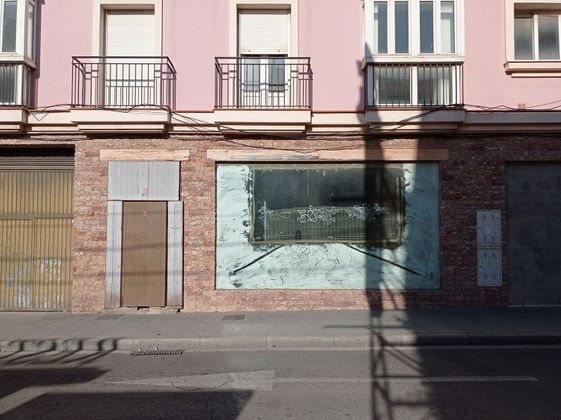 Foto 1 de Local en venda a calle Mendizábal de 164 m²