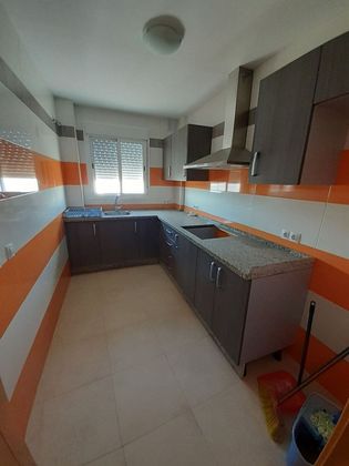 Foto 2 de Piso en venta en calle Rosario de 2 habitaciones con terraza y aire acondicionado