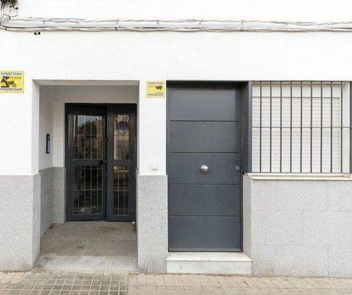 Foto 2 de Garatge en venda a calle Zambullon de 32 m²