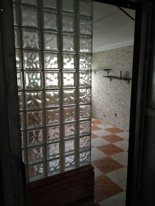 Foto 2 de Venta de piso en La Línea de la Concepción ciudad de 3 habitaciones y 100 m²