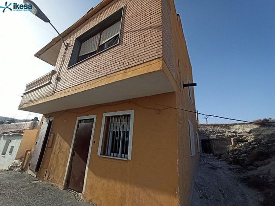 Foto 1 de Casa en venda a Baza de 3 habitacions amb garatge i balcó