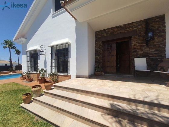 Foto 2 de Casa rural en venda a Cartaya de 5 habitacions amb terrassa i piscina