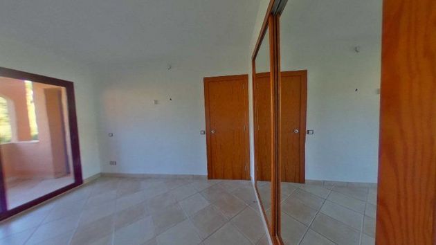 Foto 2 de Pis en venda a Benahavís de 1 habitació i 57 m²