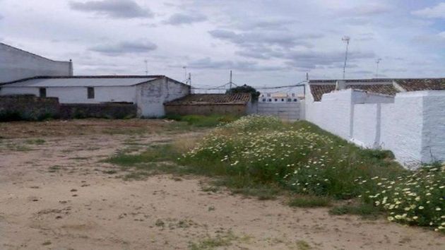 Foto 2 de Venta de terreno en Carrión de los Céspedes de 56440 m²
