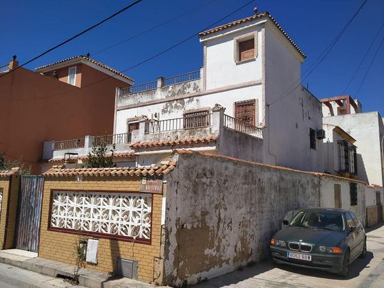 Foto 2 de Casa en venda a El Rinconcillo de 4 habitacions amb terrassa i garatge