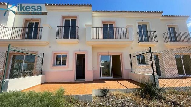 Foto 1 de Casa en venda a Costa Esuri de 2 habitacions amb terrassa i piscina