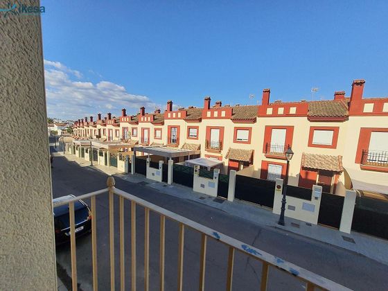 Foto 1 de Dúplex en venta en Trigueros de 4 habitaciones con terraza y jardín