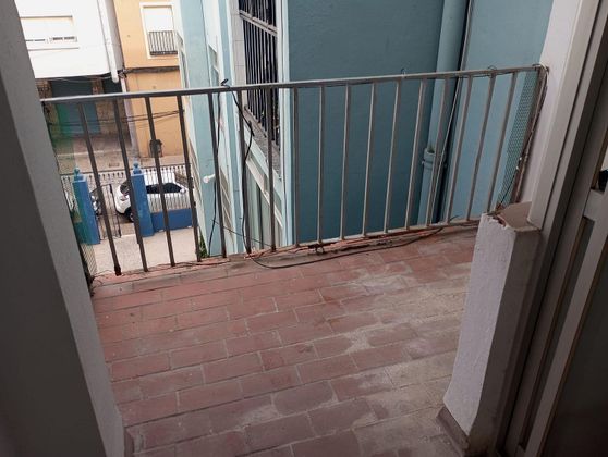 Foto 2 de Pis en venda a La Línea de la Concepción ciudad de 3 habitacions amb terrassa i balcó