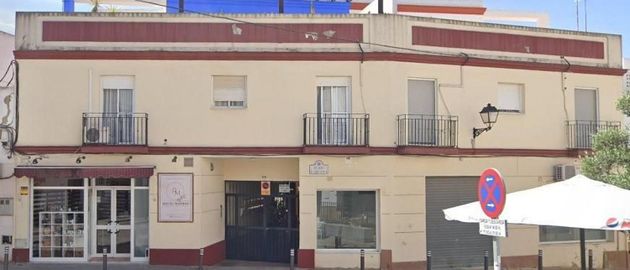 Foto 1 de Casa en venda a Sanlúcar la Mayor de 3 habitacions amb terrassa i balcó