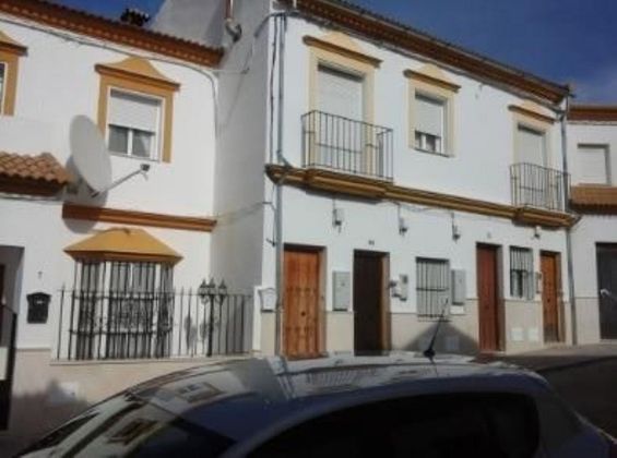 Foto 1 de Piso en venta en Aguadulce (Sevilla) de 3 habitaciones con terraza y jardín