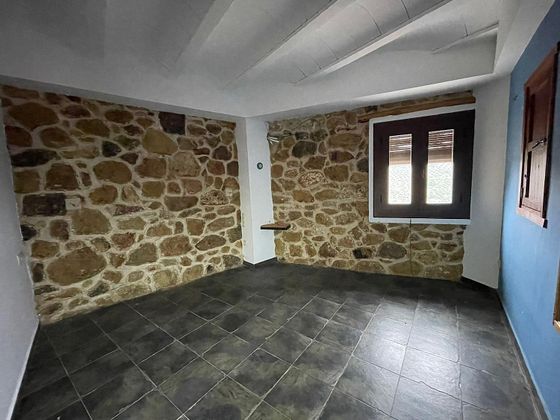 Foto 1 de Casa en venda a Chiclana de Segura de 8 habitacions amb terrassa i jardí