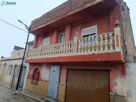 Foto 2 de Venta de casa en Fuente Vaqueros de 3 habitaciones con garaje y balcón
