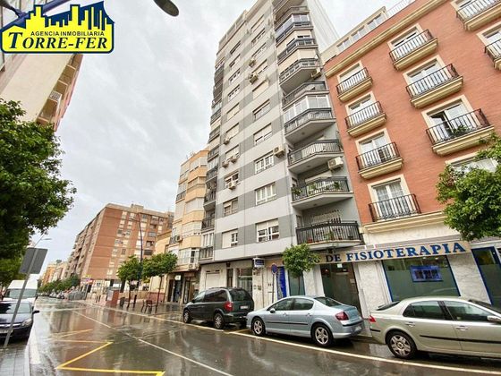 Foto 1 de Piso en venta en avenida De Pablo Iglesias de 3 habitaciones con ascensor