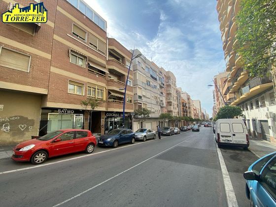 Foto 1 de Piso en venta en avenida De Pablo Iglesias de 4 habitaciones con terraza y garaje