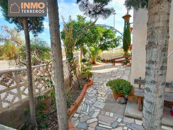 Foto 2 de Dúplex en venda a San Juan de los Terreros de 3 habitacions amb terrassa i jardí