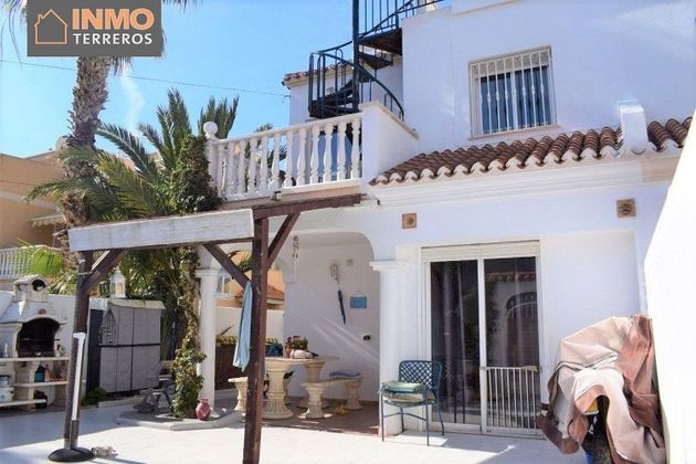 Foto 2 de Xalet en venda a San Juan de los Terreros de 4 habitacions amb terrassa i balcó