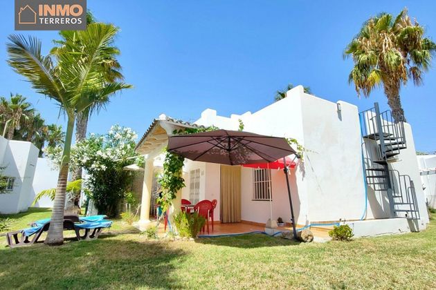 Foto 1 de Xalet en venda a San Juan de los Terreros de 2 habitacions amb terrassa i jardí