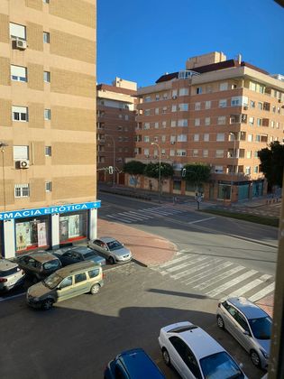 Foto 2 de Pis en venda a Nueva Andalucía de 4 habitacions amb mobles i aire acondicionat