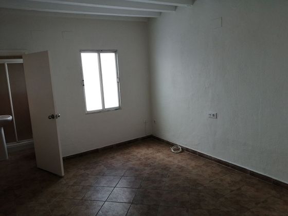 Foto 2 de Piso en alquiler en La Caleta - La Viña de 2 habitaciones y 55 m²