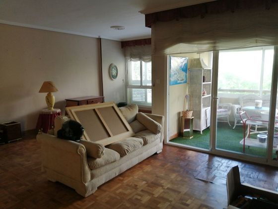 Foto 2 de Pis en venda a Zona Bahía Blanca de 5 habitacions amb terrassa i garatge