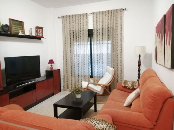 Foto 1 de Piso en alquiler en La Caleta - La Viña de 4 habitaciones con muebles y ascensor