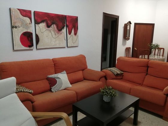Foto 2 de Piso en alquiler en La Caleta - La Viña de 4 habitaciones con muebles y ascensor