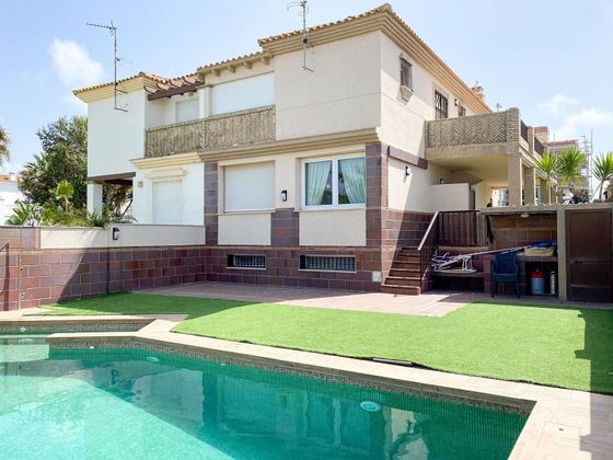 Foto 1 de Venta de chalet en Tarifa de 4 habitaciones con terraza y piscina