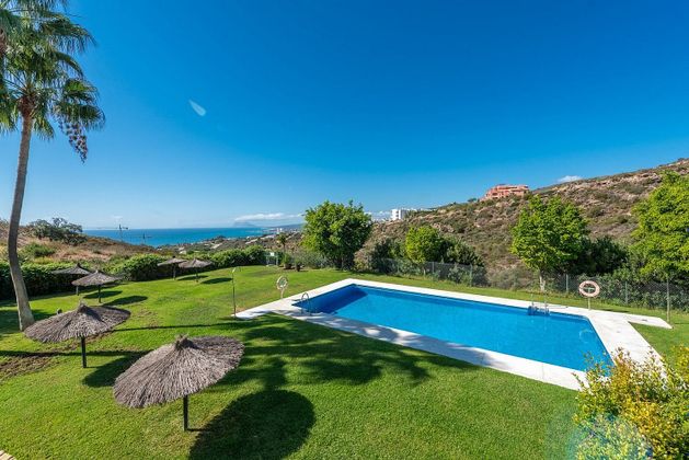 Foto 2 de Pis en venda a Chullera de 2 habitacions amb terrassa i piscina