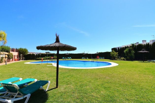 Foto 2 de Pis en venda a Chullera de 3 habitacions amb terrassa i piscina