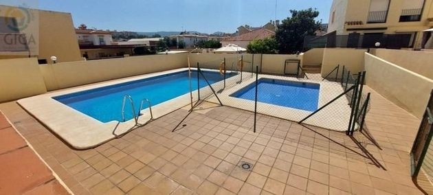 Foto 2 de Venta de casa en El Rinconcillo de 2 habitaciones con terraza y piscina