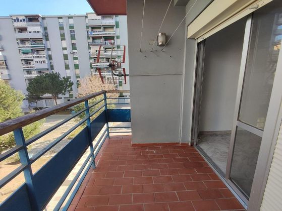 Foto 1 de Pis en venda a Reconquista-San José Artesano-El Rosario de 4 habitacions amb balcó i ascensor