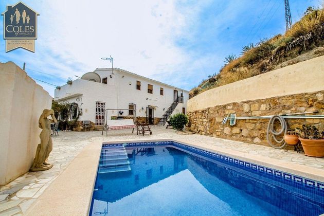 Foto 1 de Casa rural en venda a Arboleas de 4 habitacions amb terrassa i piscina