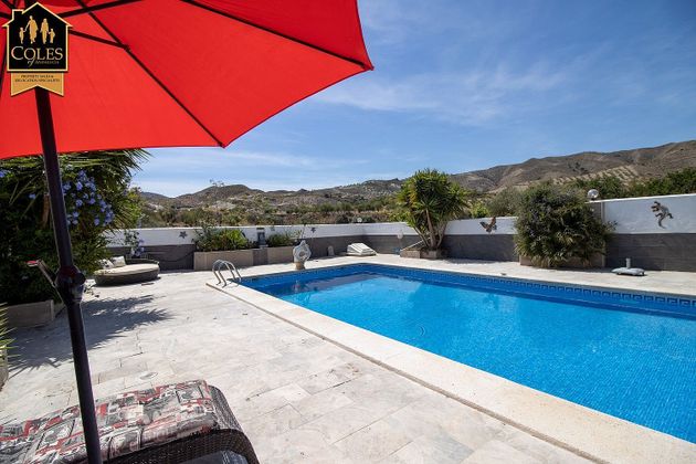Foto 2 de Xalet en venda a Arboleas de 5 habitacions amb terrassa i piscina