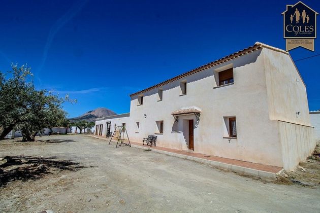 Foto 1 de Casa en venta en Vélez-Blanco de 6 habitaciones con terraza y piscina