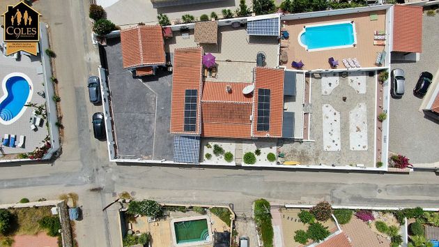 Foto 2 de Venta de chalet en Arboleas de 3 habitaciones con terraza y piscina