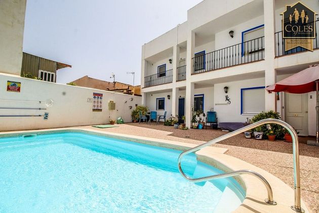 Foto 2 de Piso en venta en Gallardos (Los) de 2 habitaciones con terraza y piscina
