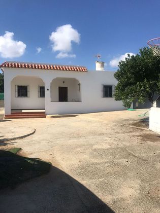 Foto 1 de Venta de casa rural en calle De la Lonja de 4 habitaciones con terraza y garaje