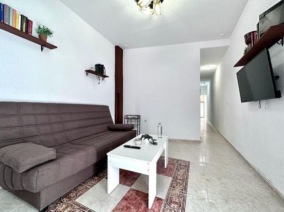 Foto 2 de Venta de casa en Centro - Almería de 1 habitación con terraza y aire acondicionado