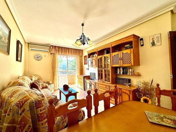 Foto 2 de Pis en venda a Los Molinos - Villa Blanca de 3 habitacions amb terrassa i piscina