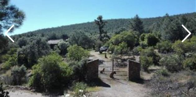 Foto 1 de Venta de casa rural en Serradilla de 3 habitaciones con terraza y jardín