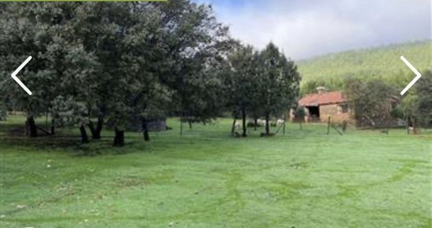 Foto 2 de Casa rural en venda a Serradilla de 3 habitacions amb terrassa i jardí