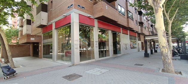 Foto 1 de Alquiler de local en calle Del Corazón de María con terraza