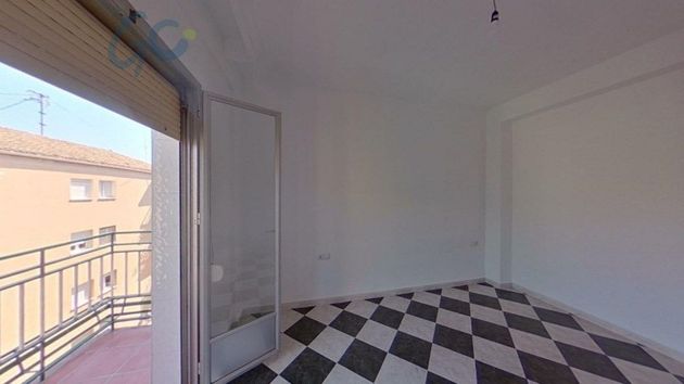 Foto 2 de Piso en venta en Maracena de 3 habitaciones con terraza